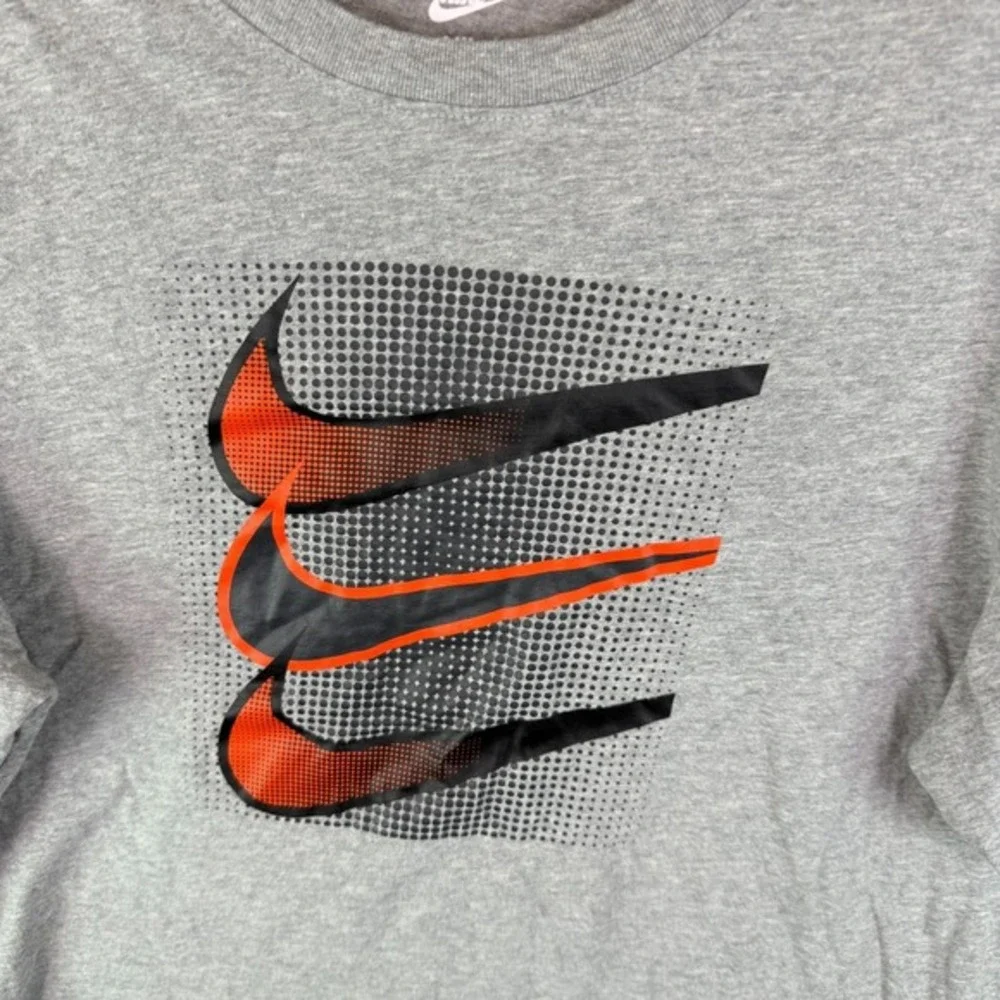 The‎ Nike Tee Mens Medium Triple Check Sports Athleisure Gym Workout Training